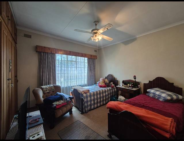 4 BEDROOM HOUSE FOR SALE IN BISHOPS BAY